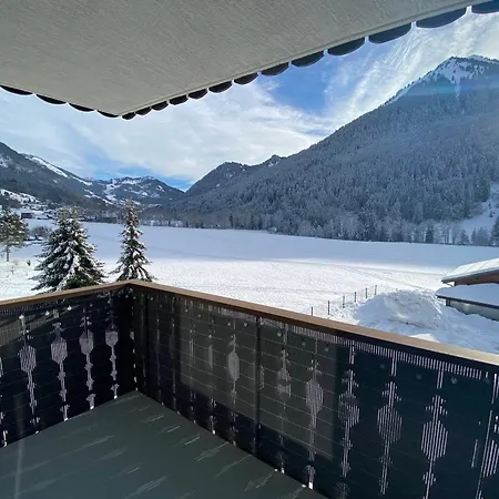 Appartamento Avec Balcon Sud Et Parking à - Fr-1-692-95